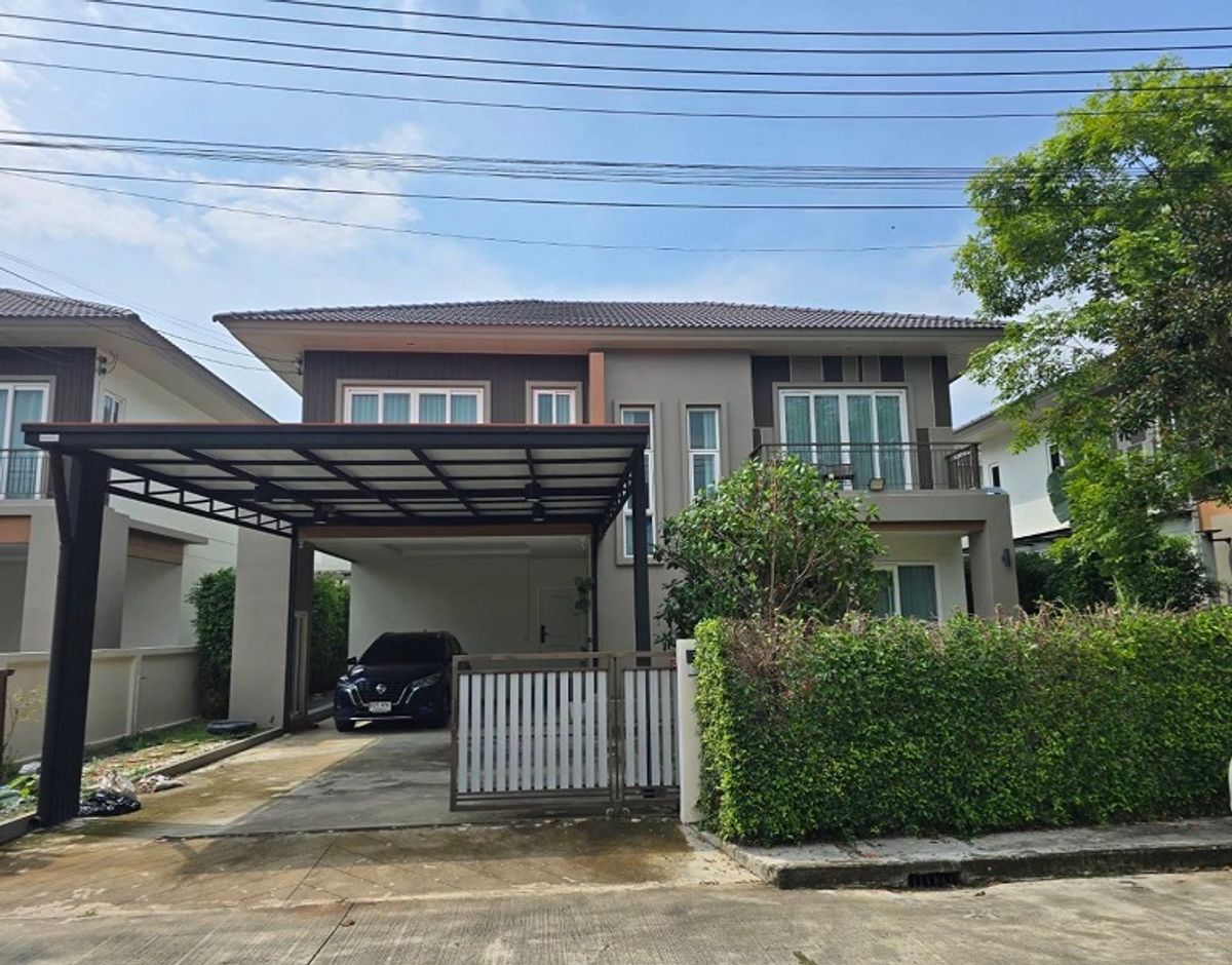 ขายบ้านปทุมธานี รังสิต ธรรมศาสตร์ : ขายบ้านเดี่ยวพร้อมอยู่ ซื่อตรง ดิ ออกซี่ รังสิต เฟส5 ถ.รังสิต-นครนายก คลอง6 ธัญบุรี จ.ปทุมธานี.