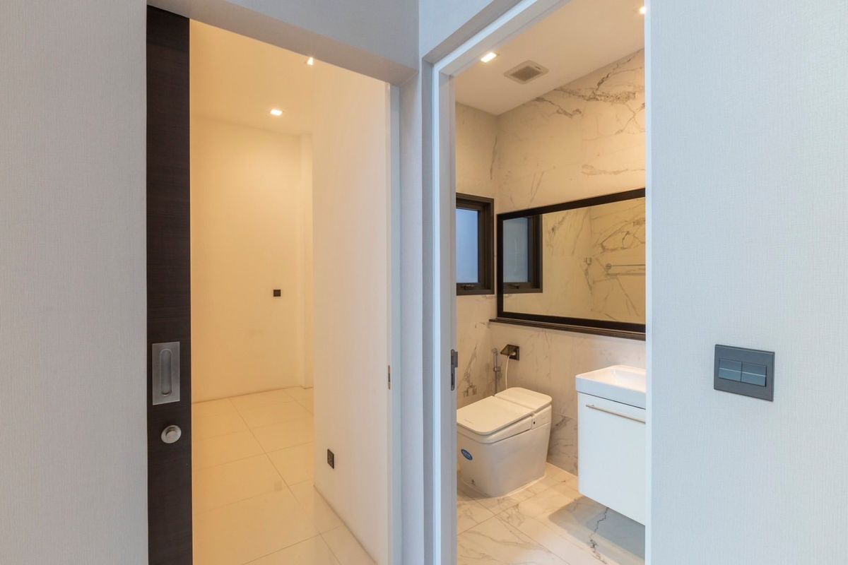 For SaleHouseVipawadee, Don Mueang, Lak Si : 🔥 Sell loss !! 3 -story luxury house with private elevator 📍 The Gentry Vibhavadi Project