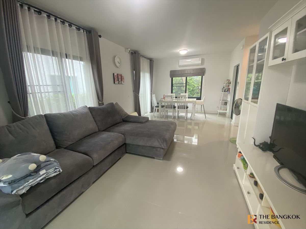 For RentTownhomeLadkrabang, Suwannaphum Airport : Burasiri Bangna – 2-Storey Detached House Near Suvarnabhumi Airport Link