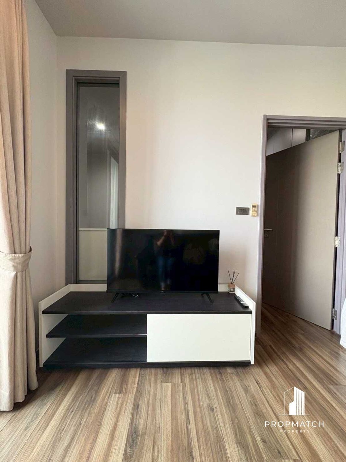 ขายคอนโดสุขุมวิท อโศก ทองหล่อ : ✨Flash Deal ✨Ceil By Sansiri Ekkamai 12 ( 1Bed 1Bath 32SQM.) พร้อมอยู่ ! เพียง  3,290,000บาท Tel.0981315848 @propmatch