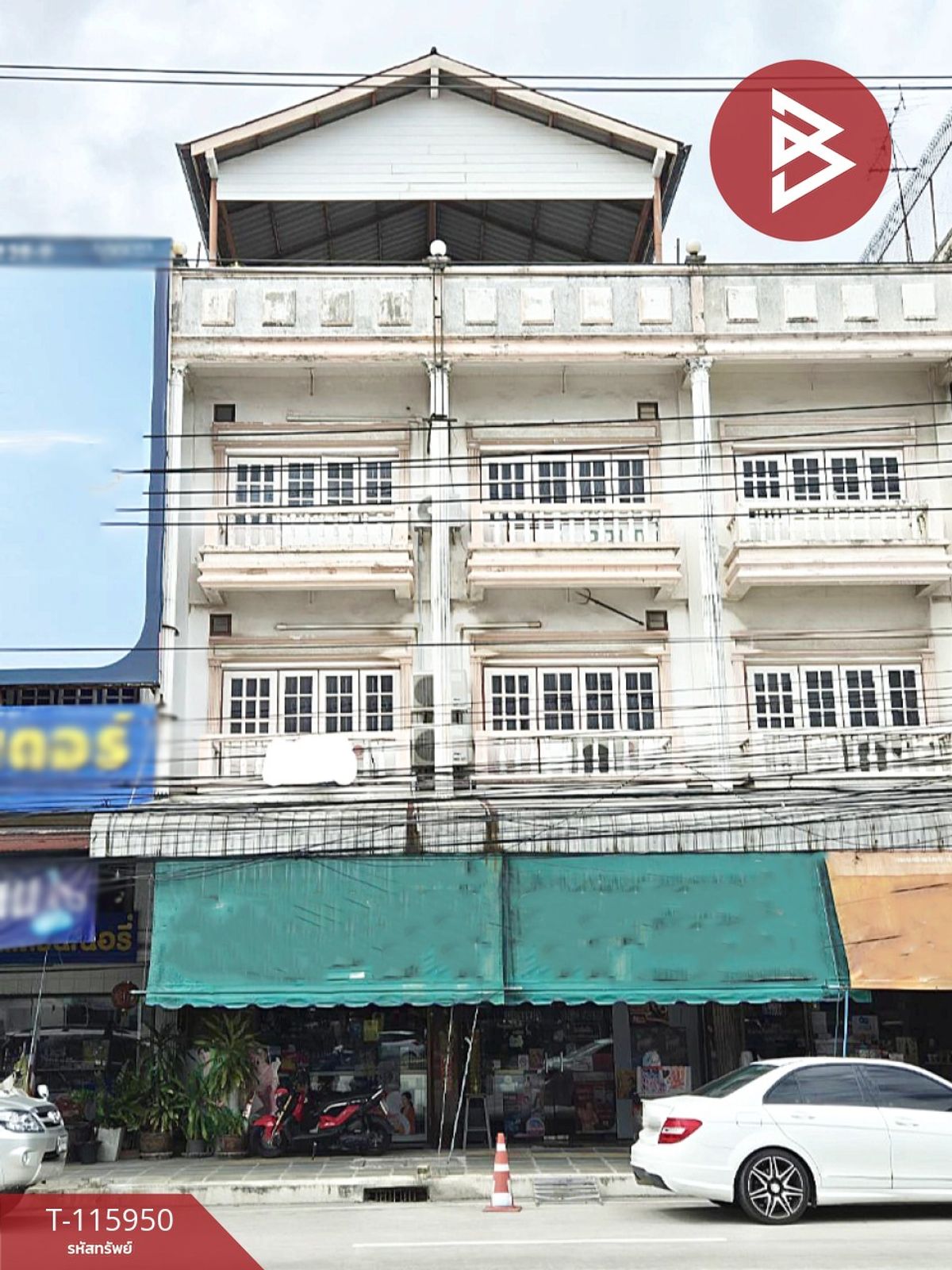 For SaleShop HouseRayong : Commercial building for sale, Sukhumvit Road, area 33.4 sq.mapa Phut Rayong