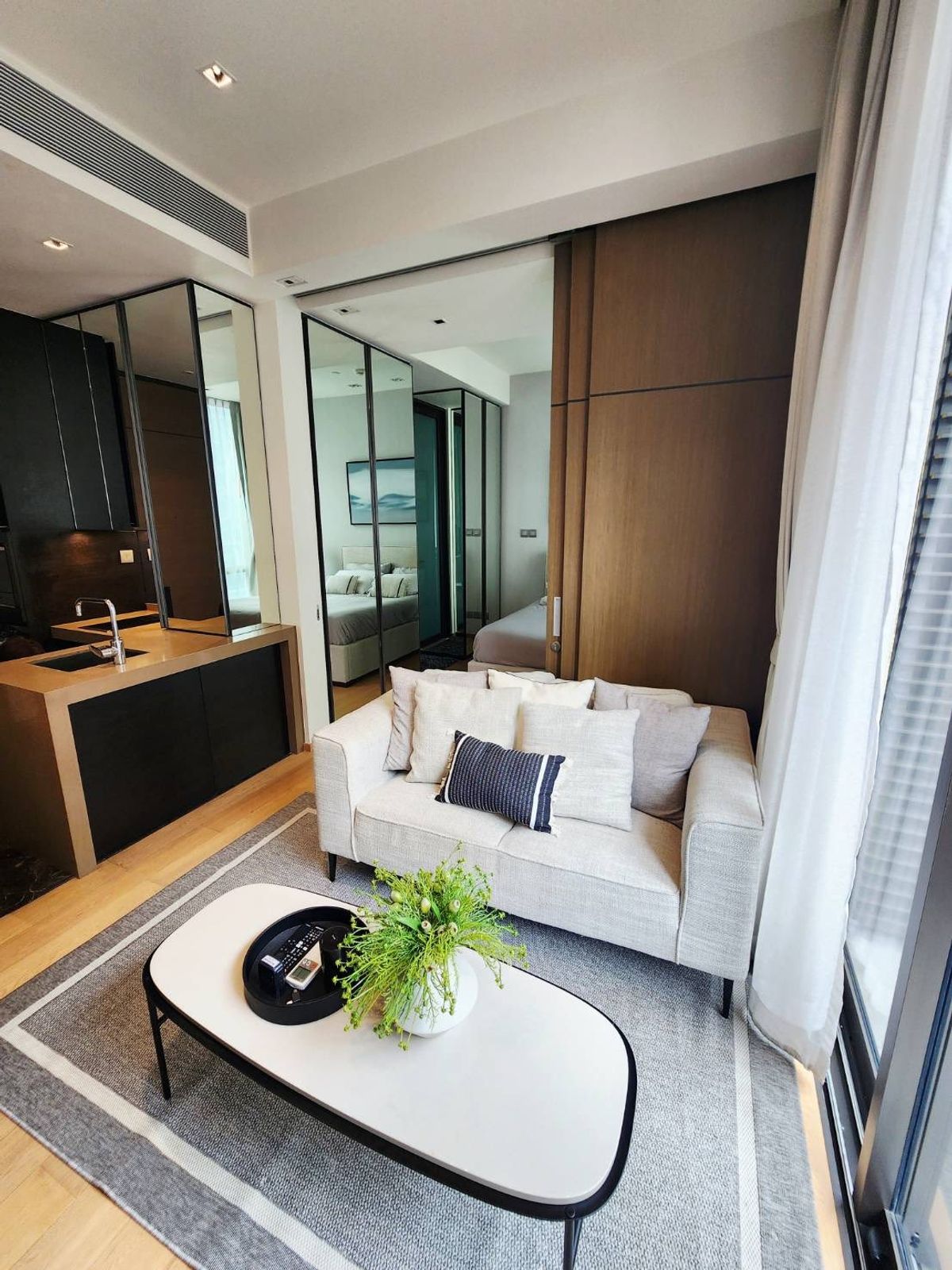 For RentCondoWitthayu, Chidlom, Langsuan, Ploenchit : 🌟 For Rent: 28 Chidlom | 1 Bedroom 1 Bathroom | 38 sqm | Floor 9 | Only 42,000 THB/month