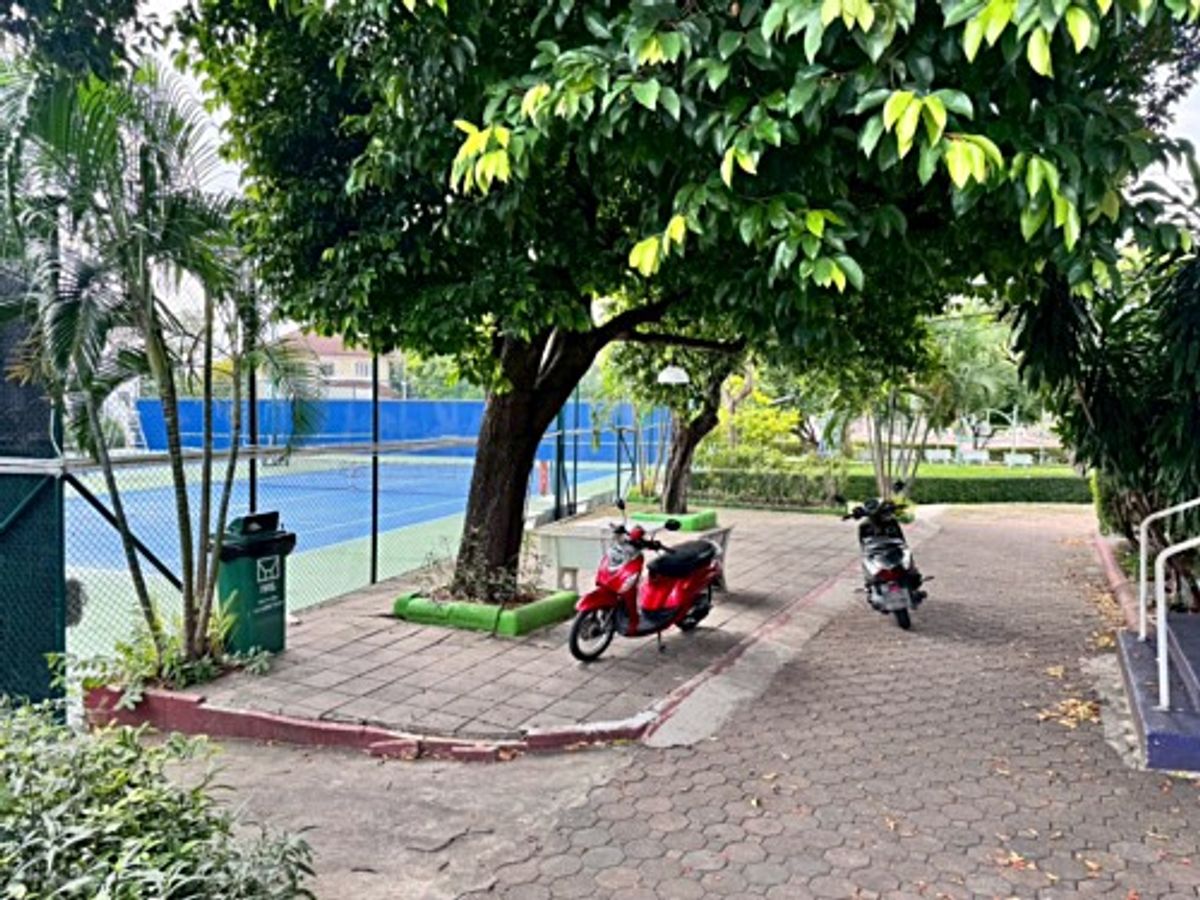 For SaleHouseNawamin, Ramindra : 2 storey detached house for sale, Chaiyapruek Ram Inthra Village A lot of back corner houses (N.1789)