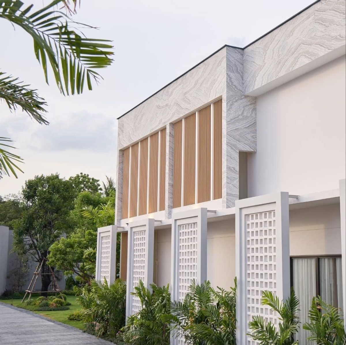 ขายปิ่นเกล้า จรัญสนิทวงศ์ : บ้านหรูราชพฤกษ์ พร้อม Pool Villa แต่งครบทั้งหลัง ใกล้ รร เด่นหล้า 🔖 39 ล้าน