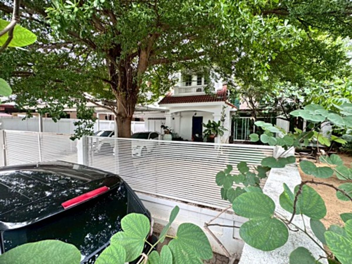 For SaleHouseNawamin, Ramindra : 2 storey detached house for sale, Chaiyapruek Ram Inthra Village A lot of back corner houses (N.1789)