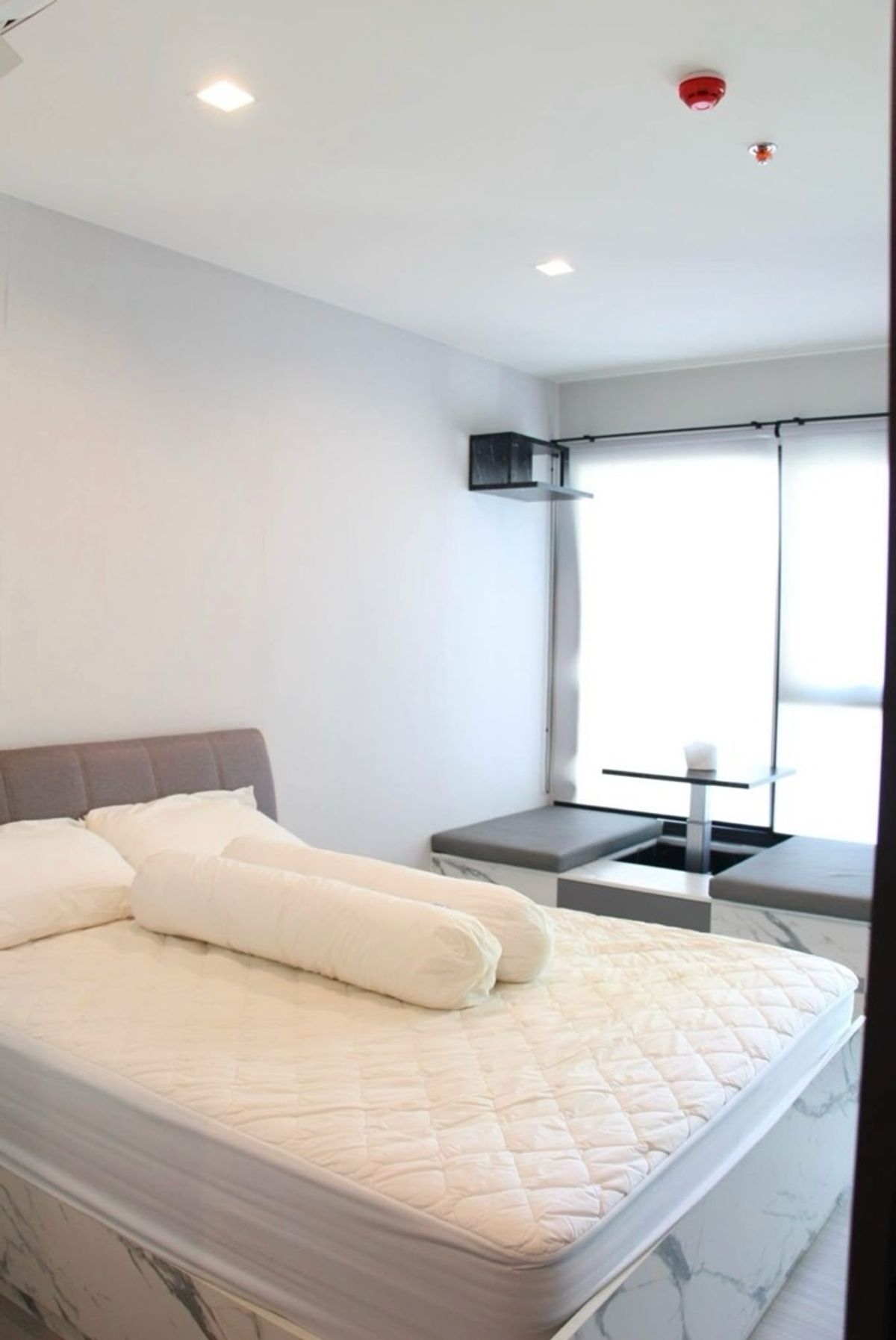 ให้เช่าคอนโดอ่อนนุช อุดมสุข : ว่างพร้อมเข้าอยู่ ที่ Life Sukhumvit 62 วิวเมือง อาคารหลัก ชั้น 12 ขนาด 24.77 ตรม. ราคา 14,000 บาท
