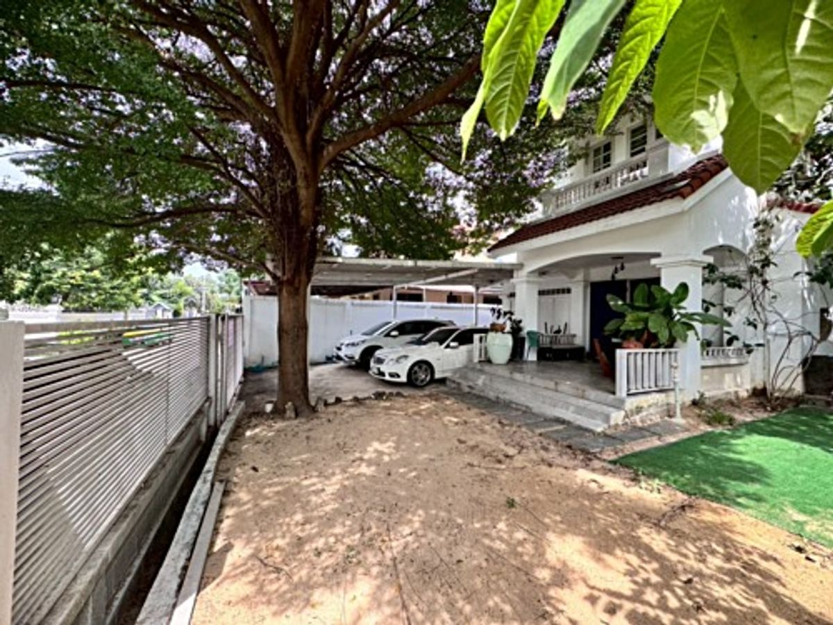 For SaleHouseNawamin, Ramindra : 2 storey detached house for sale, Chaiyapruek Ram Inthra Village A lot of back corner houses (N.1789)