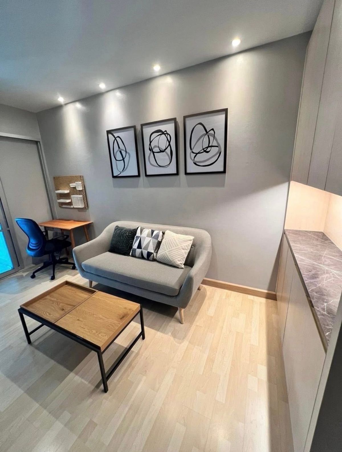 ให้เช่าคอนโดรัชดา ห้วยขวาง : Rhythm Ratchada /mrt ratchadapisek /1bedroom 45.5sqm./18,000