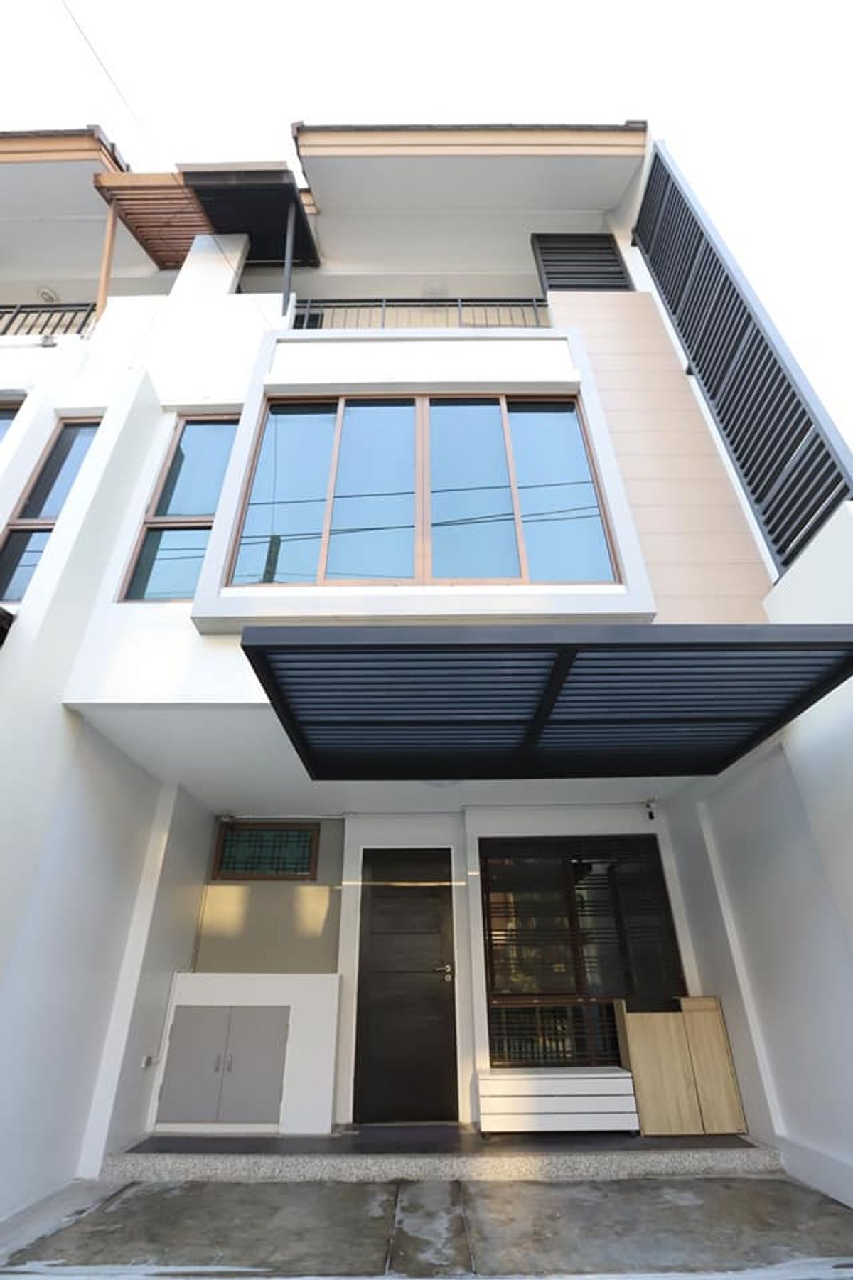 ให้เช่าทาวน์โฮมอ่อนนุช อุดมสุข : 🔴56,000฿🔴 𝐓𝐡𝐞 𝐏𝐫𝐢𝐯𝐚𝐭𝐞 𝐒𝐮𝐤𝐡𝐮𝐦𝐯𝐢𝐭 - 𝐁𝐚𝐧𝐠𝐜𝐡𝐚𝐤┃เดอะ ไพรเวท สุขุมวิท - บางจาก ✅ ใกล้ BTS บางจาก ยินดีบริการ🙏สนใจทัก 𝙇𝙄𝙉𝙀 มานะคะ (ตอบไวมาก):​📱 รหัสทรัพย์​ 6807-1102 📱: ไอดีไลน์:@bbcondo88