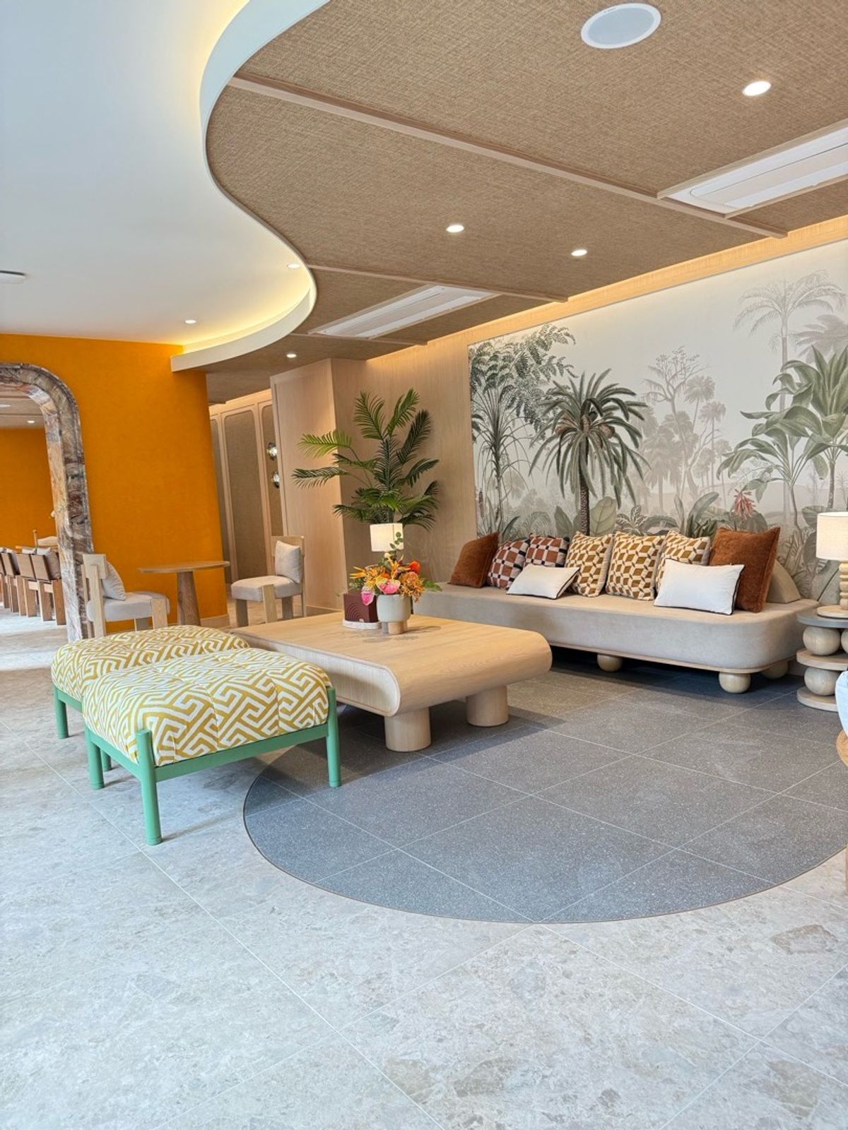 For RentCondoPhuket : Rent The Base Rise Phuket, near Central, good location, Phuket