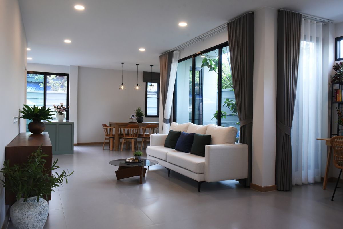For SaleTownhomePinklao, Charansanitwong : 🏡✨ Sell! 2 -story new townhome, Ratchapruek - Vegetable Park 🚆 Near the Red Line BTS (Taling Chan), only 400 m 🛣 near Srirat Expressway, Ring Road, Borommaratchachonnani. Very convenient!