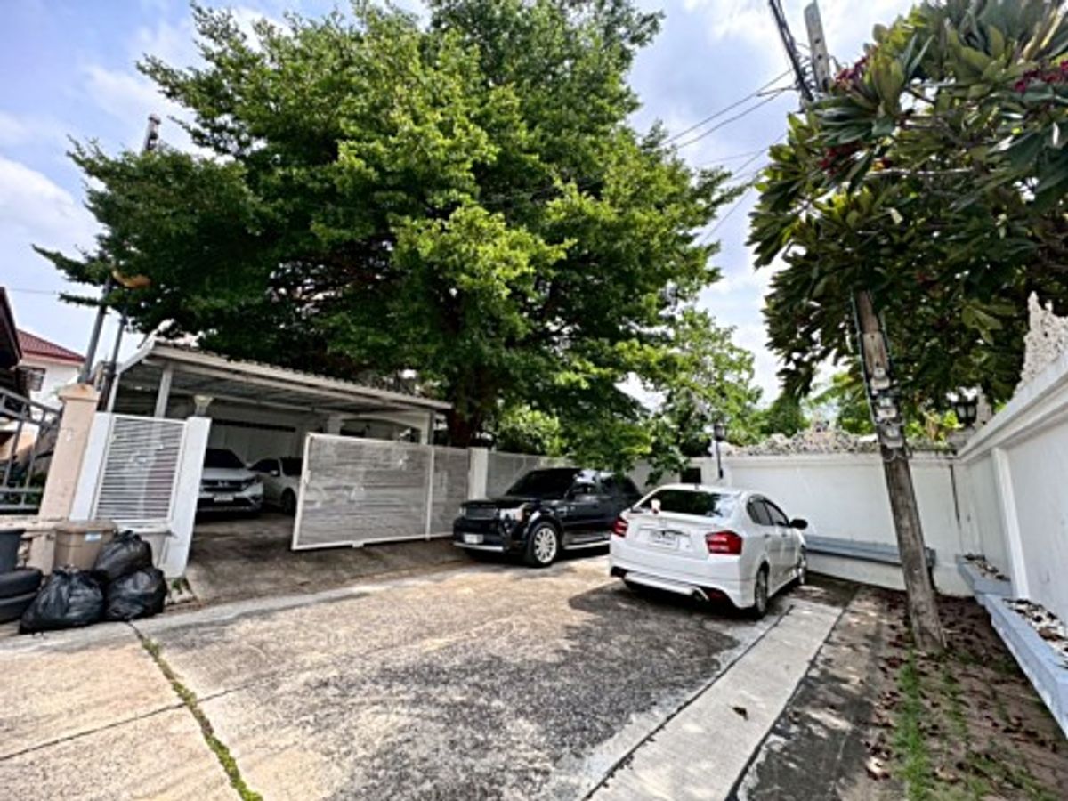 For SaleHouseNawamin, Ramindra : 2 storey detached house for sale, Chaiyapruek Ram Inthra Village A lot of back corner houses (N.1789)