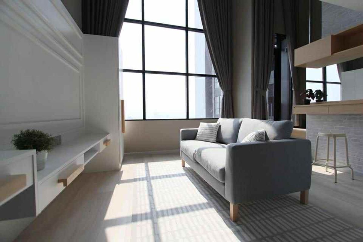 For RentCondoSathorn, Narathiwat : ⭐️ Knightsbridge Prime Sathorn ⭐️ 1 Bedroom Duplex has full furniture and electrical appliances.