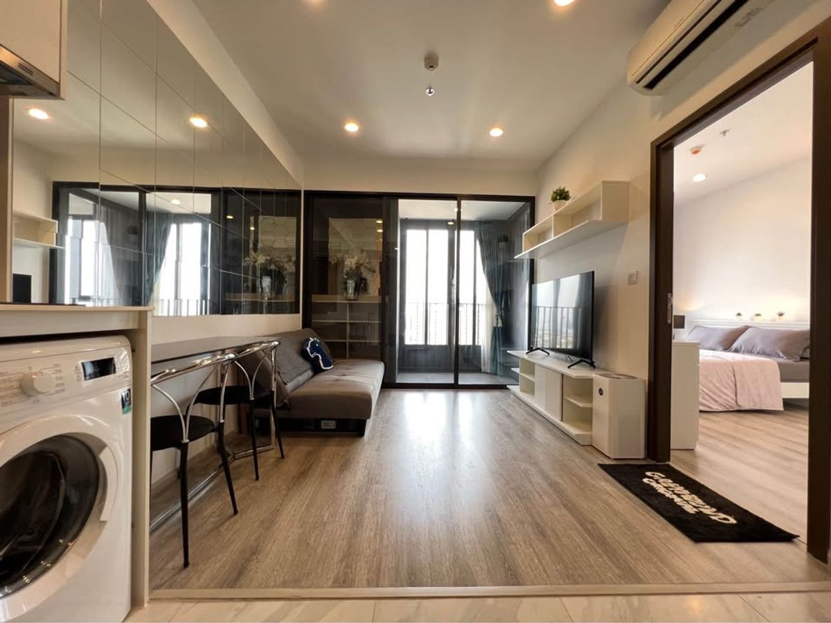 For RentCondoRama9, Petchburi, RCA : Rent RR370 IDEO Mobi Asoke. Beautiful room, complete furniture, near MRT, Phetchaburi, ready to be on 01/08/2025.