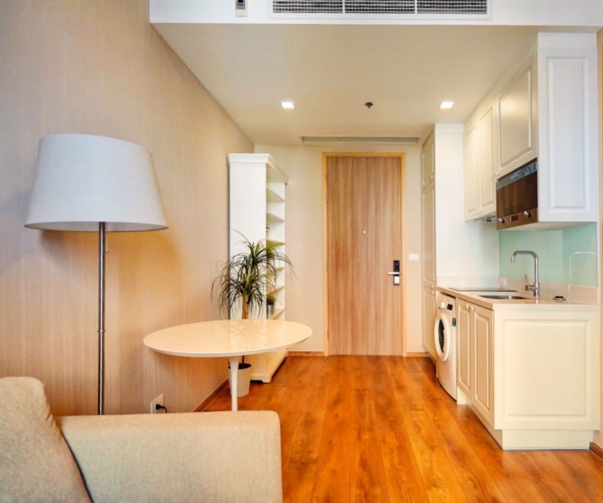 For RentCondoSukhumvit, Asoke, Thonglor : For RENT CONT CONDO NOBLE BE33 @BTS Phong 35 SQ.M 1BED FULLY FURNISHED.