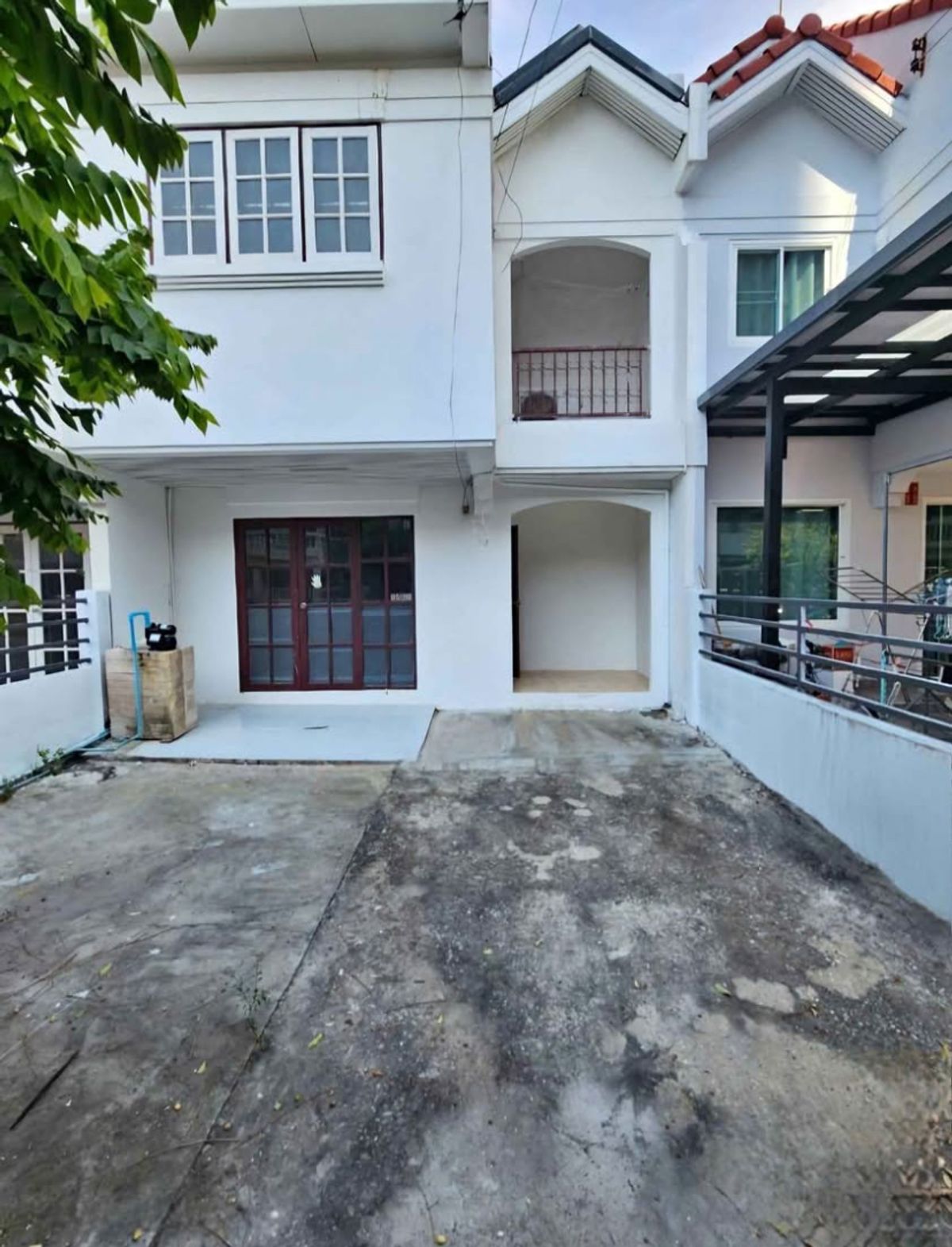 For RentTownhomeOnnut, Udomsuk : Rent a new townhome Sukhumvit 101/1 Walk to True Digital Park near BTS Punnawithi.