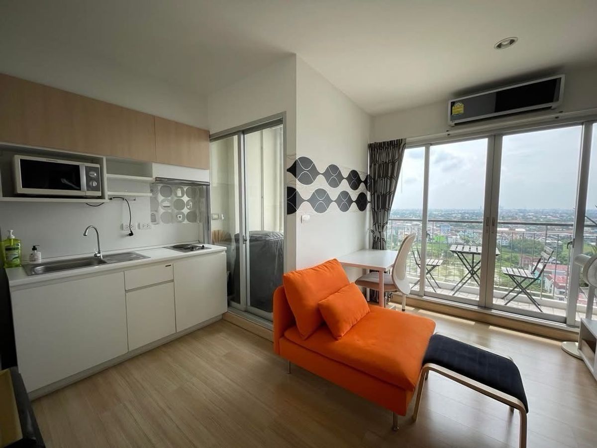 For RentCondoBangna, Bearing, Lasalle : Rent The Parkland Srinakarin Lakeside (The Parkland Srinakarin Lake Side)  🛏️ 1 bedroom 🛁 1 bathroom 🛋️ 1 living room size 36 sqm. Building 1, 19th floor 🌅 Muang view ✨ Price 9,500 baht ✨