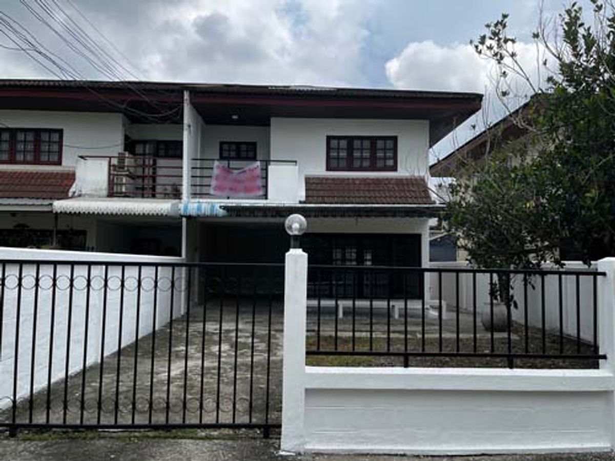 For RentTownhomeMin Buri, Romklao : 2-story townhome decorated beautifully for rent in Ramkhamhaeng-Romklao Near Ramkhamhaeng 2 Hospital, only 550 meters