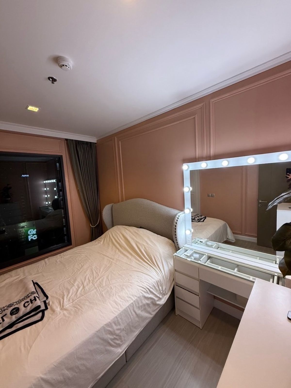 For RentCondoRama9, Petchburi, RCA : Life Asoke Rama 9/1BED 32SQM./25fl./25,000