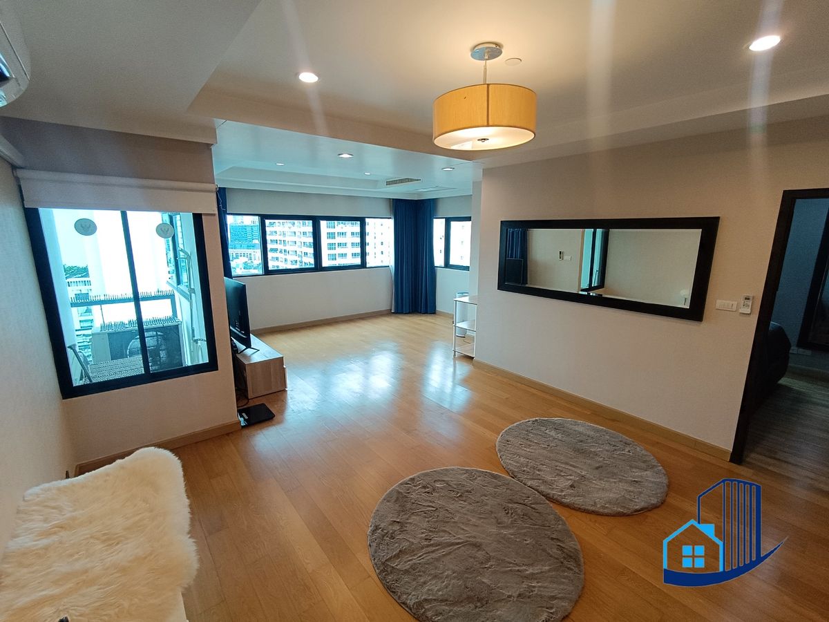 For SaleCondoSathorn, Narathiwat : 63.7 sq.m. condo, 22nd floor, Sathorn Garden