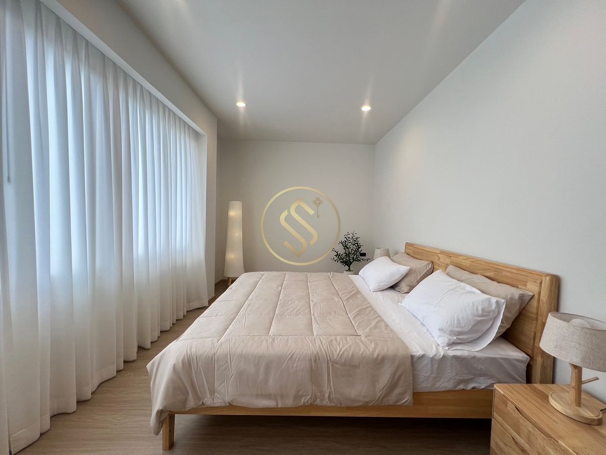 For SaleHouseAri,Anusaowaree : 3 -storey detached house for sale. Lay Ari Pradiphat, a new built house, ready to live in a good location, excellent function, ultimate utility space.