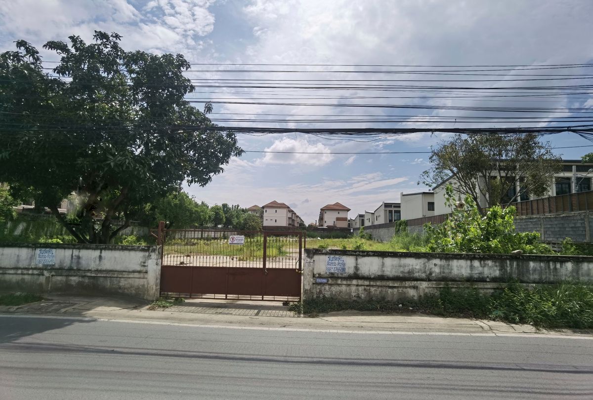 For SaleLandRama5, Ratchapruek, Bangkruai : Land for sale, Good location behind Makro, Nakhon In Rama 5