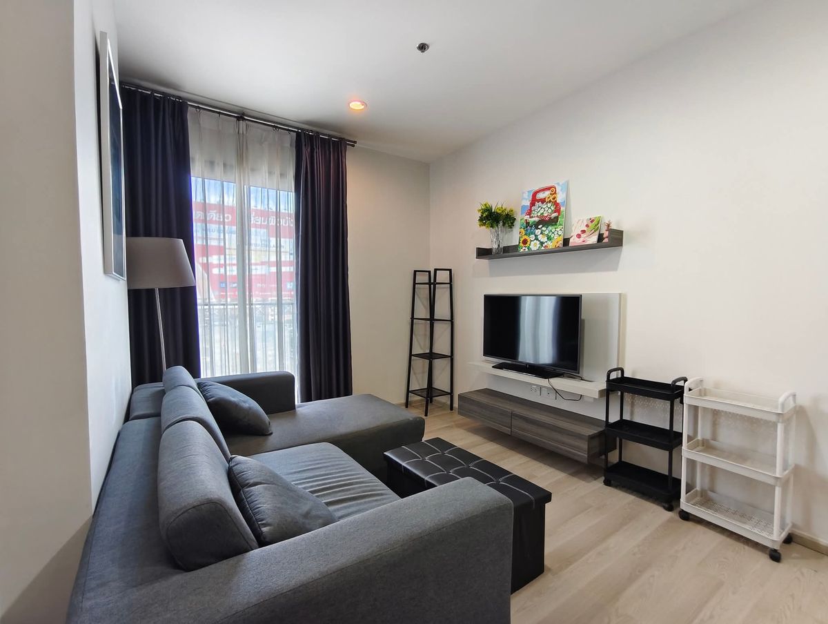 For RentCondoRatchadapisek, Huaikwang, Suttisan : 32,000 BHT/Month Centric Huaikhwang 2 Bedrooms (Corner) corner room