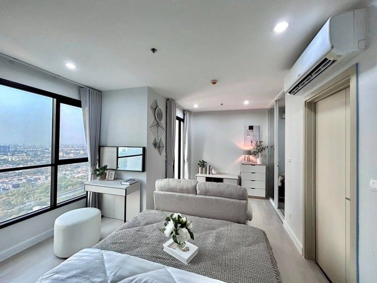 For SaleCondoRama9, Petchburi, RCA : The Base Rama9-Ramkhamhaeeng condo (The Base