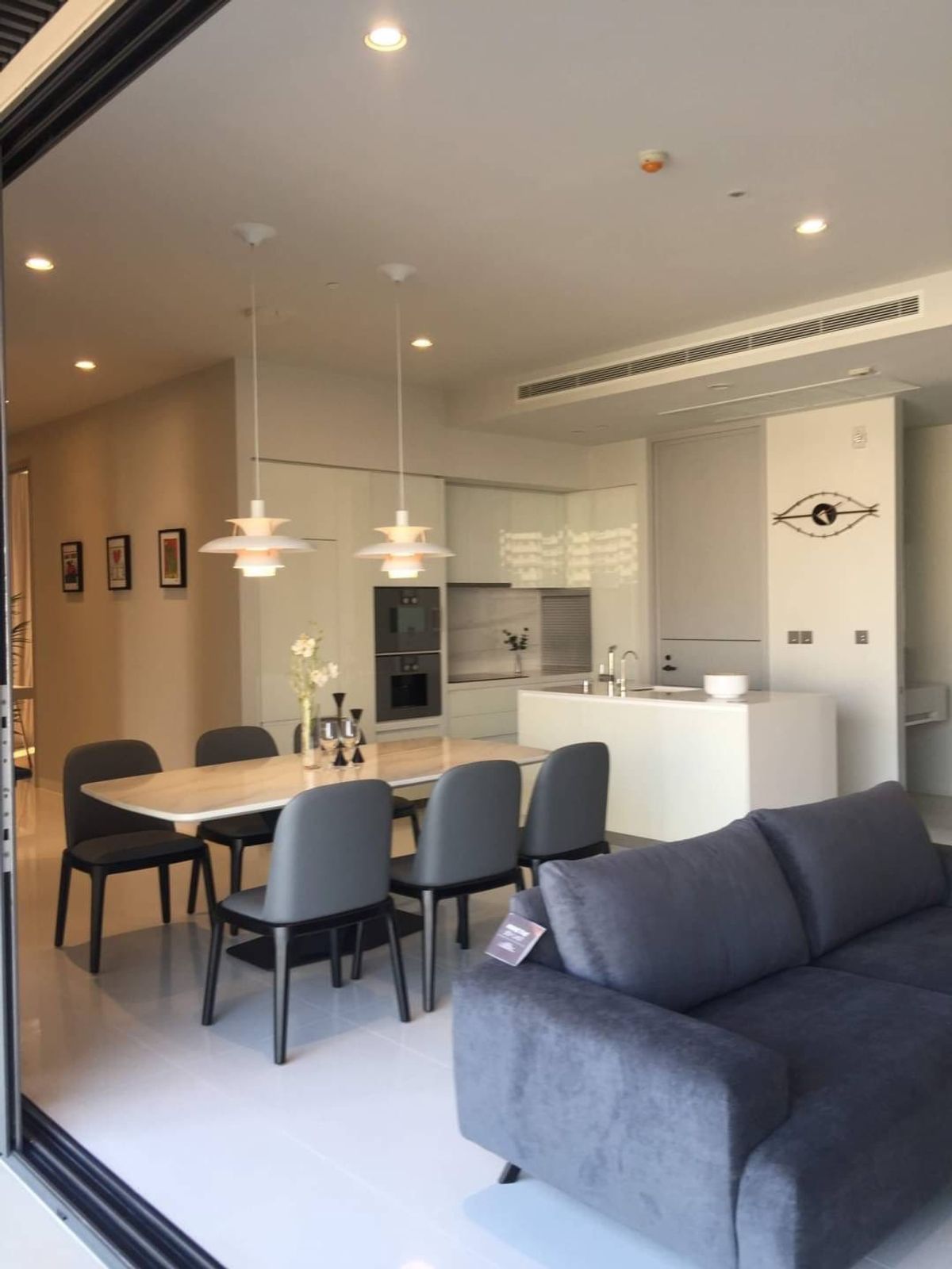 For RentCondoSukhumvit, Asoke, Thonglor : Rent Vittorio Sukhumvit 39, price 180,000 baht
