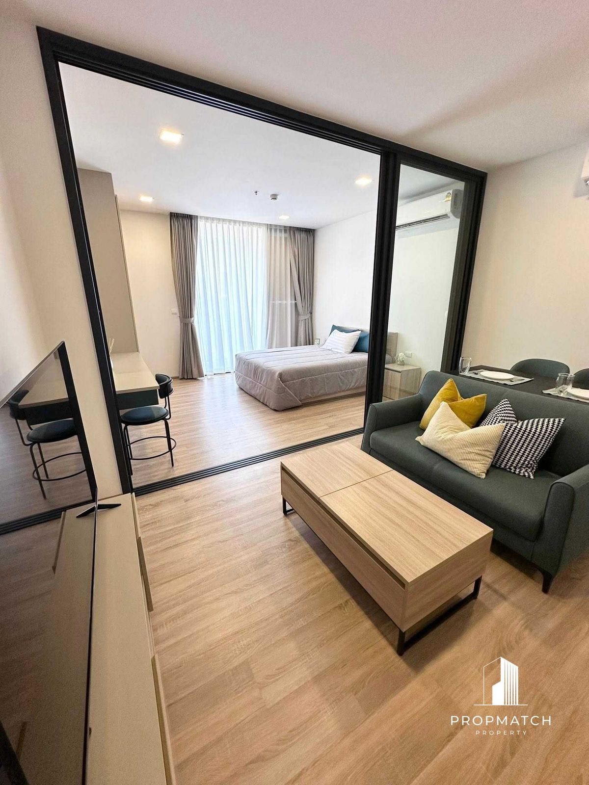 ให้เช่าคอนโดราชเทวี พญาไท : ✨Flash Deal ✨XT Phayathai( 1Bed 1Bath 42.02SQM.) แต่งครบพร้อมอยู่ !! เพียง 25,000บาทต่อเดือน Tel.0981315848 @propmatch