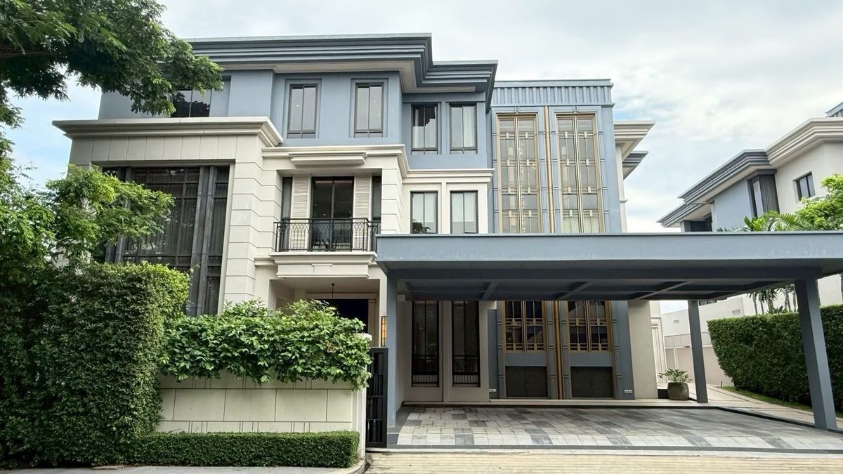 ขายบ้านพัฒนาการ ศรีนครินทร์ : Selling : Mavista Prestige Village Krungthepkreeta, 3 Storeys , 5 Beds 6 Bath 3 Maid Room, 993 sqm , 235 sqw , 3 - 6 Parking Lot 

🔥🔥Selling Price : 180,000,000 THB 🔥🔥

#sellinghouses
#superluxuryhousebkk
#Ultraluxurycondo 
#luxuryhousebangkok 
#super