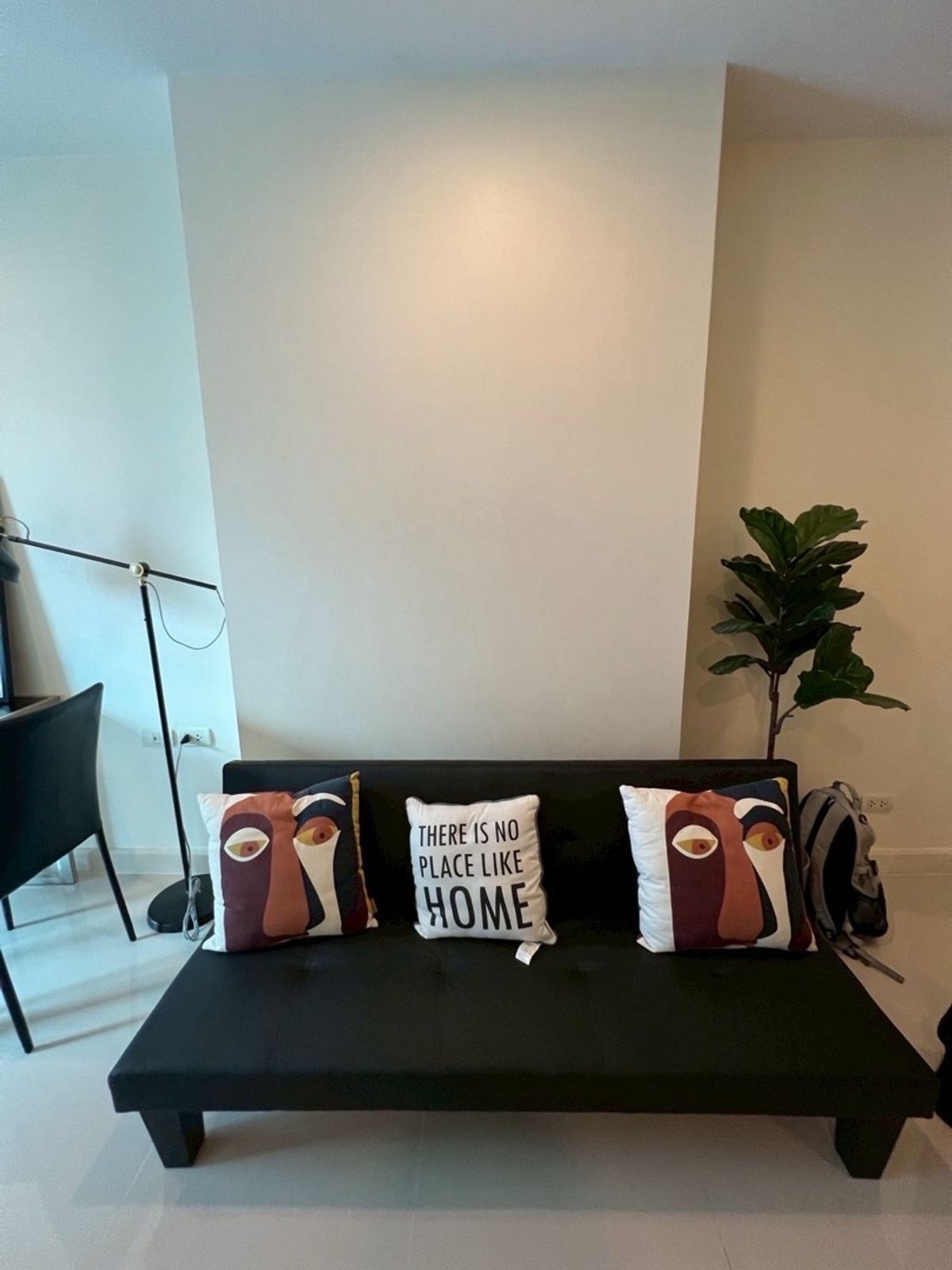 For RentCondoSiam Paragon ,Chulalongkorn,Samyan : Urgent rent. The room is very beautiful. Ready to enter 16/7/68. Reservations. Can contact to inquire