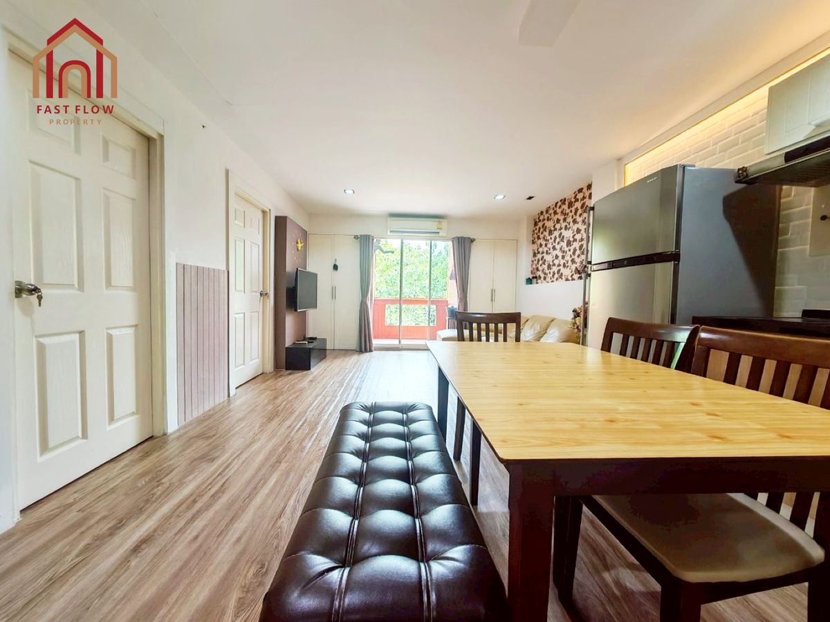 For SaleCondoRamkhamhaeng, Hua Mak : Urgent sale! 8th floor, corner room, 2 bedrooms, 2 car parks, beautifully decorated, Bodin Sweet Home, near the Town, Yellow MRT, convenient to travel near Badin Decha School. Has the right to quota near the ARA home