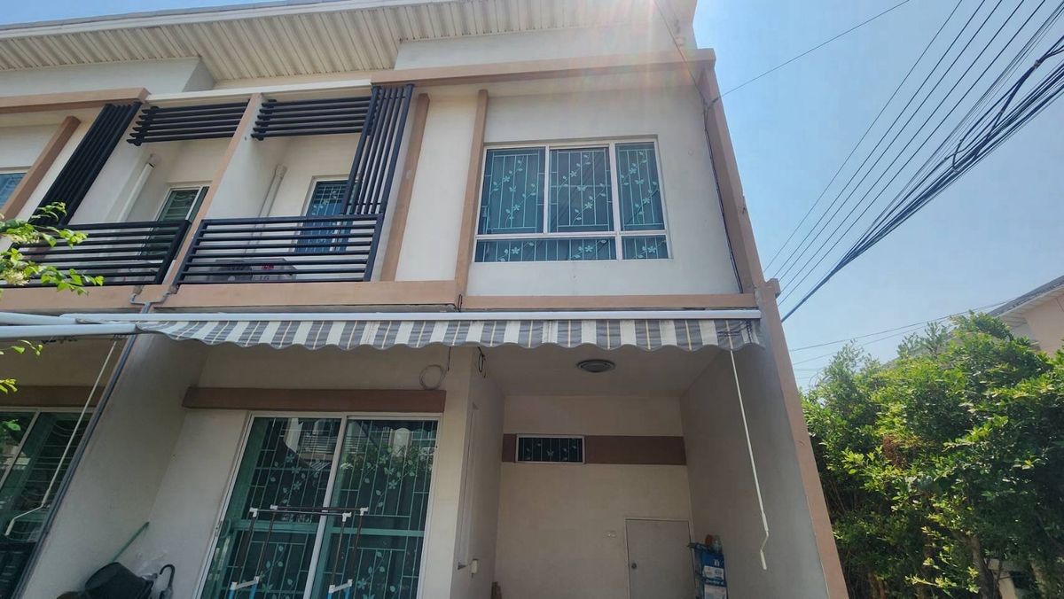 For SaleTownhomeRama5, Ratchapruek, Bangkruai : Urgent sale, Townhouse, Pleino Rattanathibet-Chaiyapruek, after the selling angle is lower than the market price.