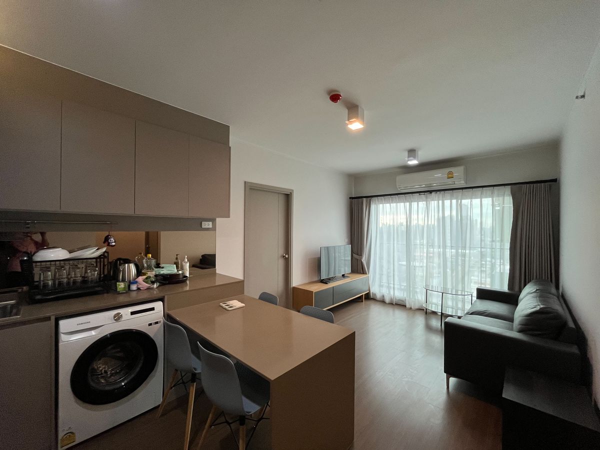 For RentCondoOnnut, Udomsuk : Ideo S93, Corner Room 60SQM, Renovated, River View.