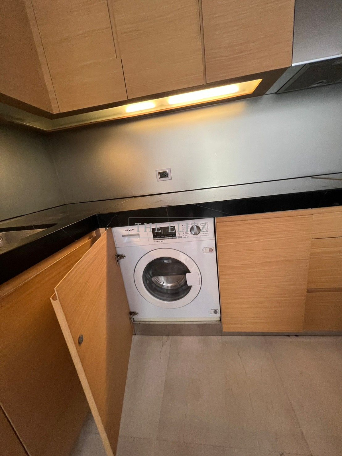 For RentCondoSilom, Saladaeng, Bangrak : ✨ Luxury room that gives a feeling like a hotel ... but you can be yours every day. Saladaeng Residences is ready. ✔