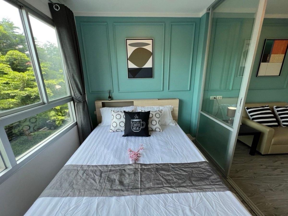 For RentCondoOnnut, Udomsuk : Lumphini Ville Sukhumvit 77/2 Room 23 Sqm on the 2nd floor, B2, 1 bathroom, the room is a public view near BTS On Nut Ioiui IU 7,500 ฿/month.