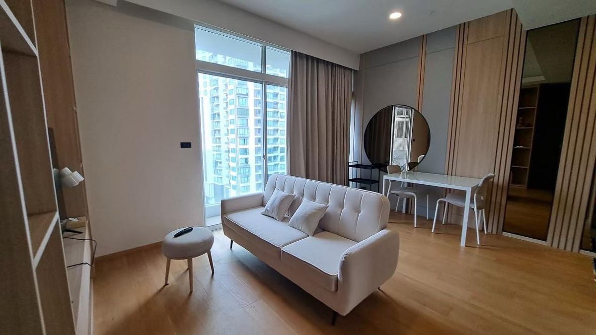 For RentCondoSukhumvit, Asoke, Thonglor : ✨For rent Stylish 2BR Condo | Prime Ekkamai Location | Ready to Move In