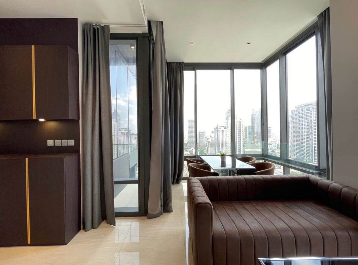 For RentCondoSilom, Saladaeng, Bangrak : 🔥RENT 2BR 2BR 🔥72SQM 23F🔥68,000/Month🔥Ashton Silom