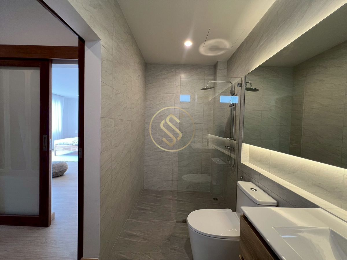 For SaleHouseAri,Anusaowaree : 3 -storey detached house for sale. Lay Ari Pradiphat, a new built house, ready to live in a good location, excellent function, ultimate utility space.