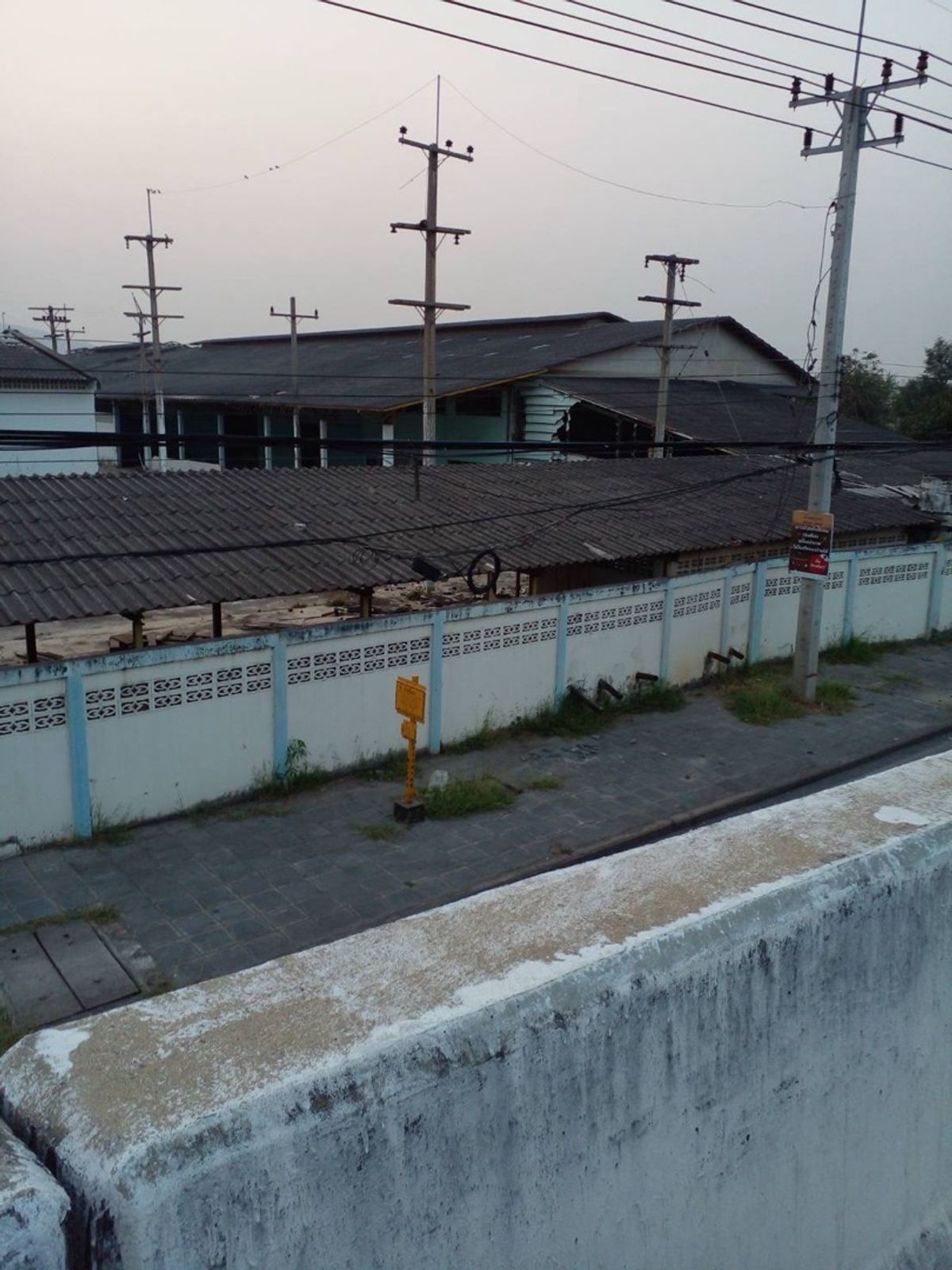 For SaleFactorySaraburi : Urgent sale, factory with 48 rai of land next to Phahonyothin Road Selling lower than evaluating