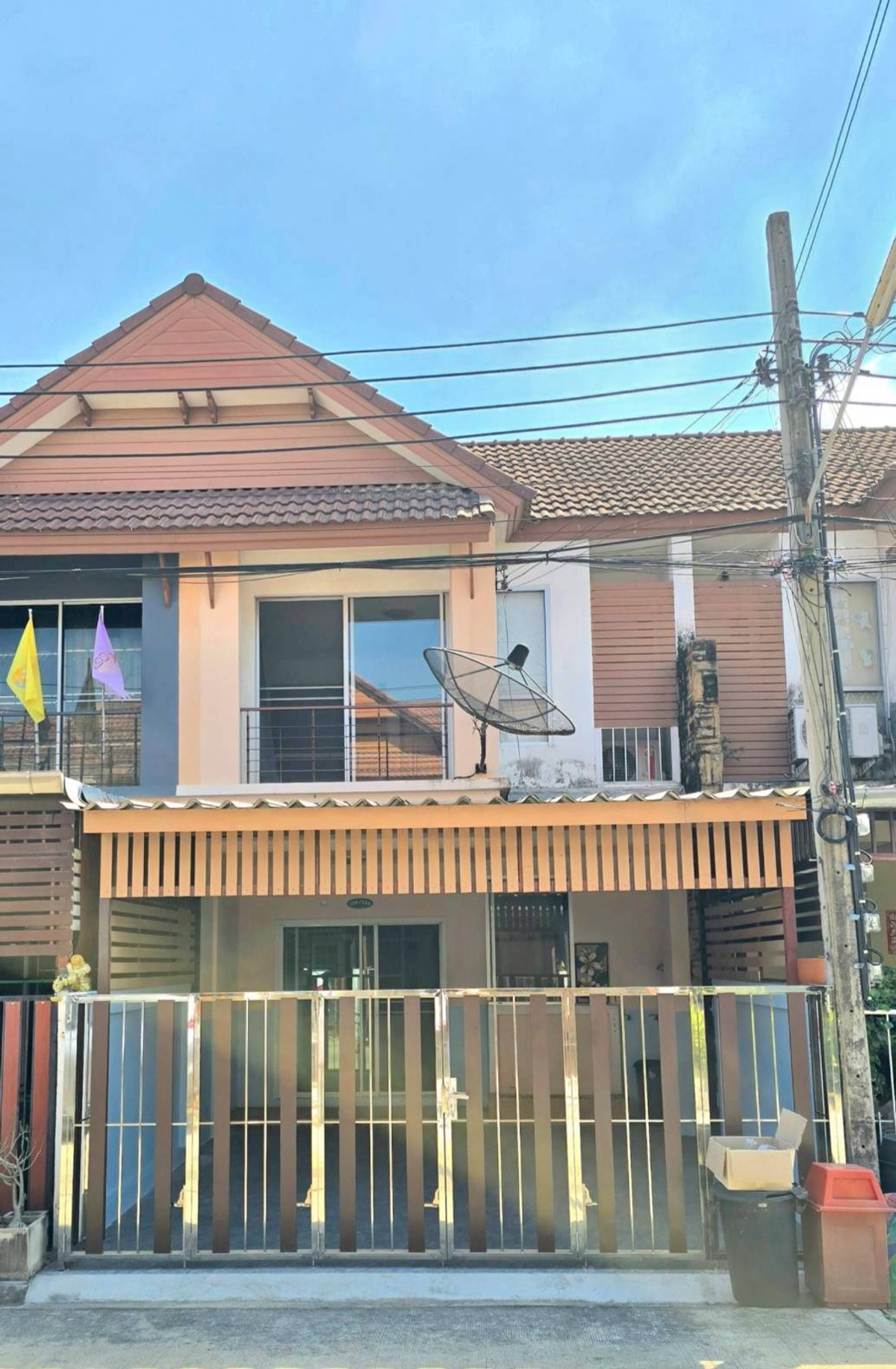 ให้เช่านนทบุรี บางใหญ่ บางบัวทอง : ทาวน์เฮ้าส์ ให้เช่า โซนบางรักพัฒนา บางบัวทอง ใกล้ รถไฟฟ้าสายสีม่วง สถานีบางไผ่ - สถานีบางพลู