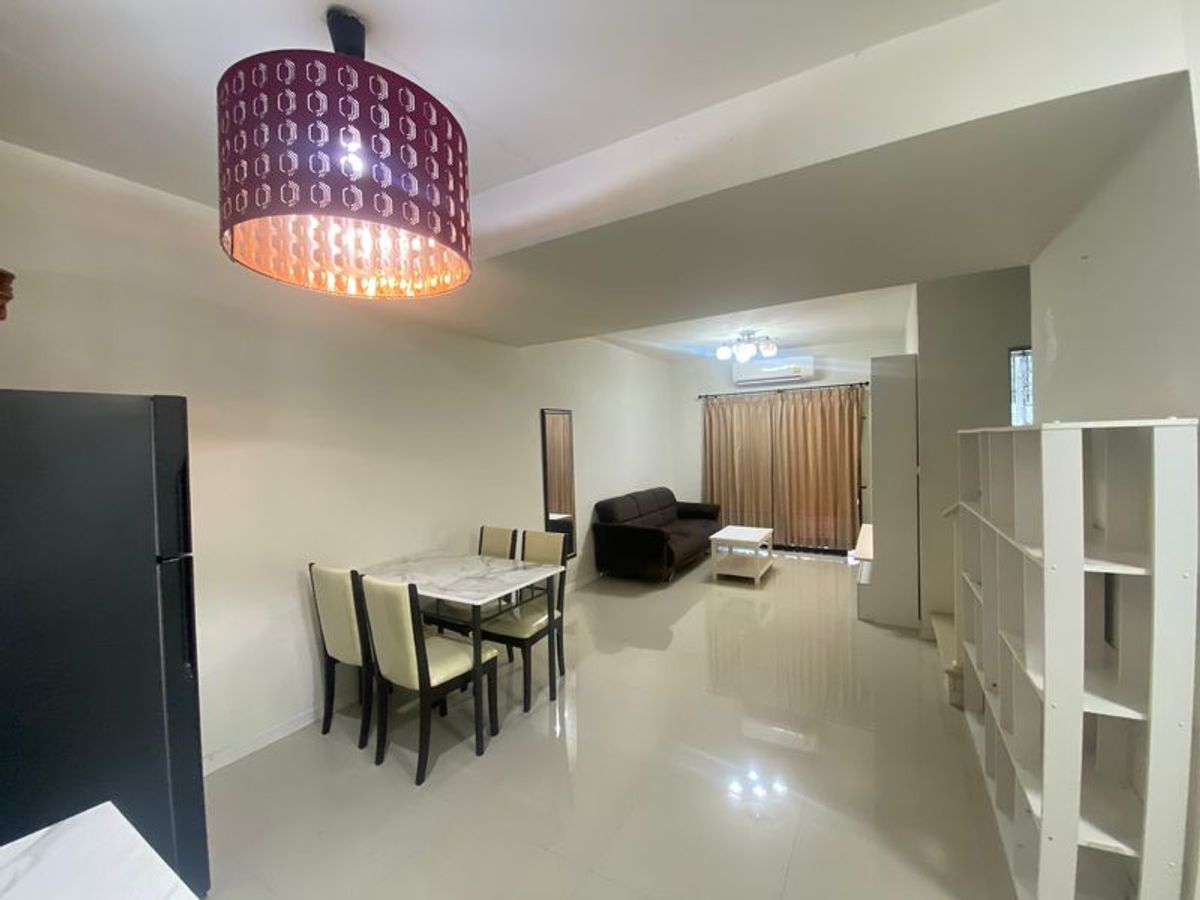 ให้เช่าทาวน์โฮมลาดกระบัง สุวรรณภูมิ : ทาวน์เฮ้าส์ 2 ชั้น​ หมู่บ้านพฤกษา 86 แต่งสวยเฟอร์ครบ