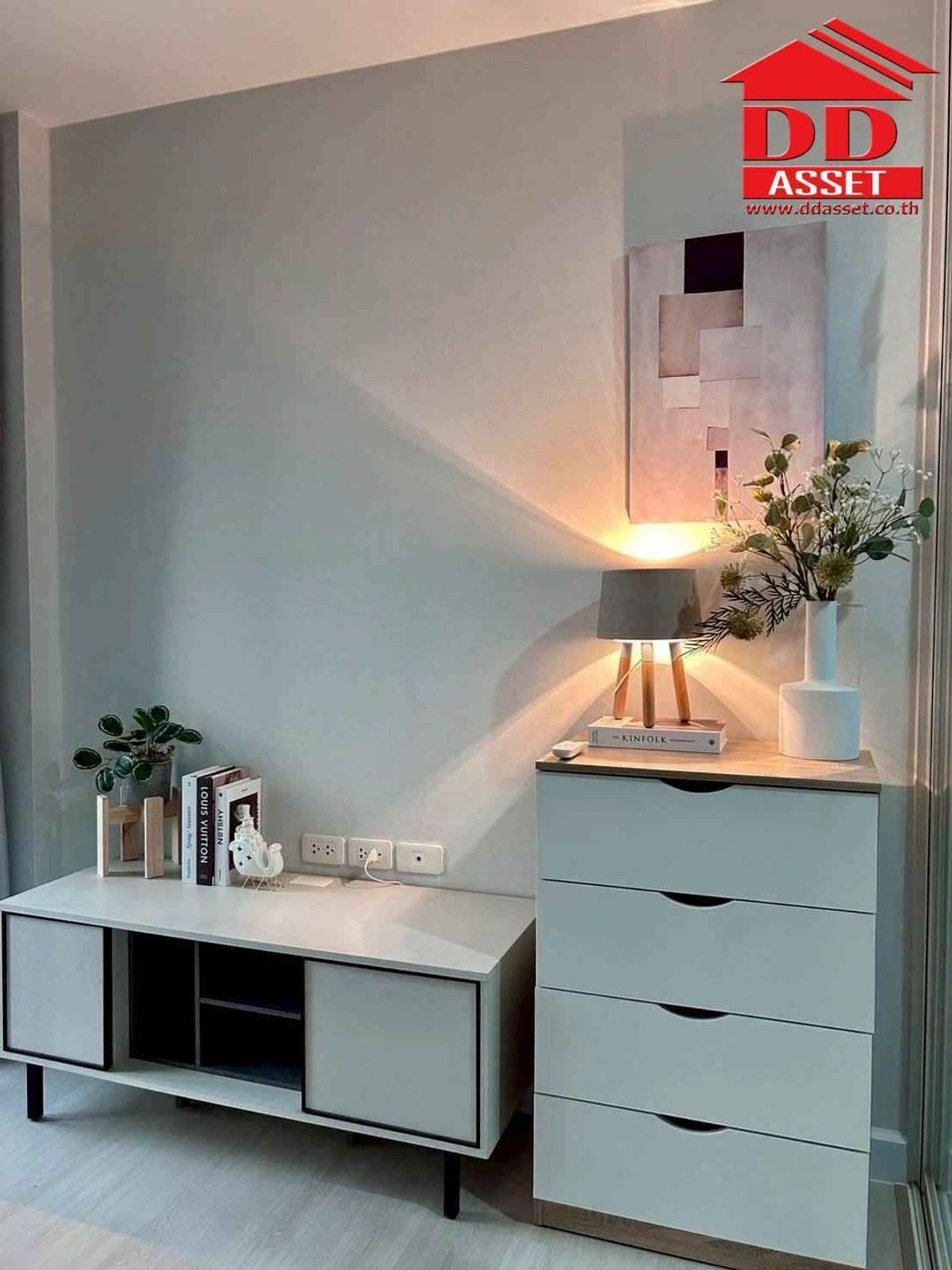 For SaleCondoRama9, Petchburi, RCA : The Base Rama9-Ramkhamhaeeng condo (The Base