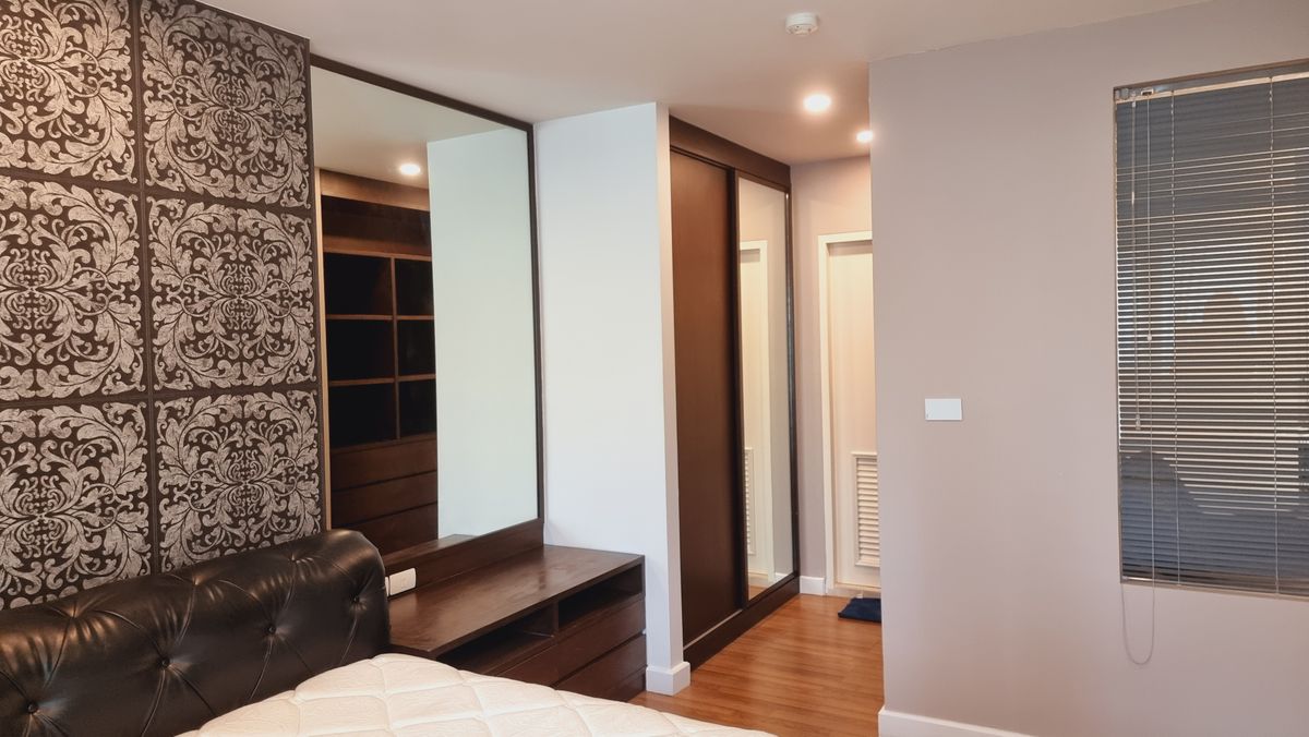 ให้เช่าคอนโดสุขุมวิท อโศก ทองหล่อ : 🔥ให้เช่าด่วน🔥The Clover Thonglor Cozy ห้องสวยตรงปก เฟอร์นิเจอร์ครบ พร้อมเข้าอยู่ ❗