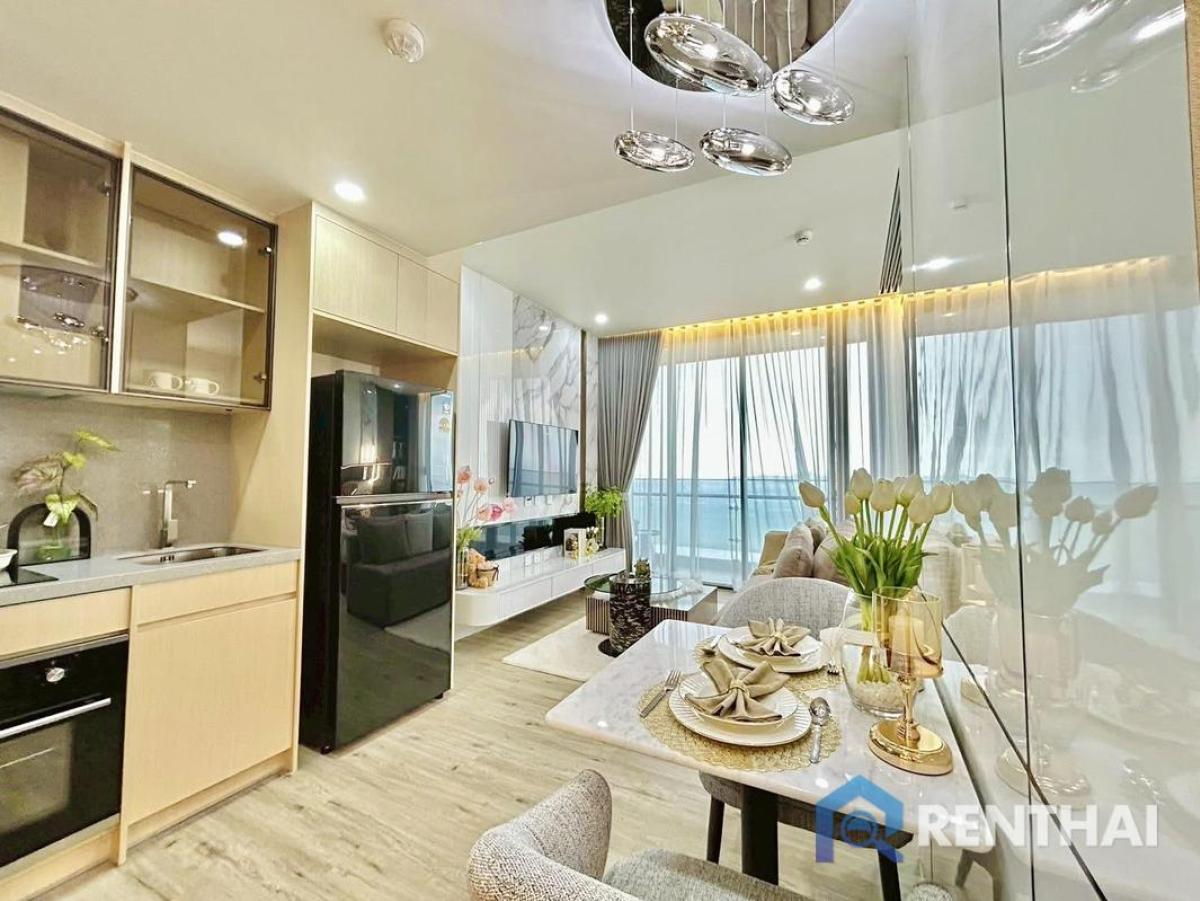 For SaleCondoPattaya, Bangsaen, Chonburi : Luxury 1bed Condo in Arom Wongamat, Pattaya: Premium Facilities for 14 Mb