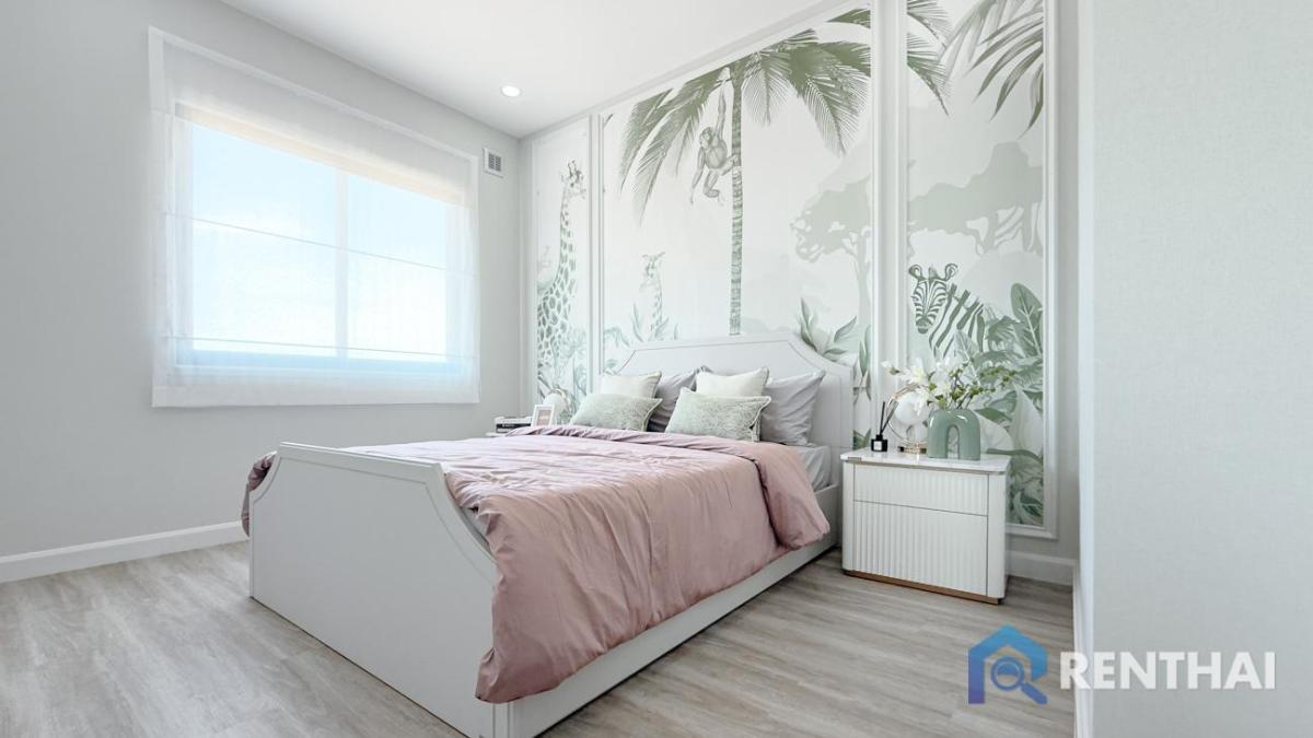 For SaleHousePattaya, Bangsaen, Chonburi : The Palm Grandio  Luxury Home in Pattaya