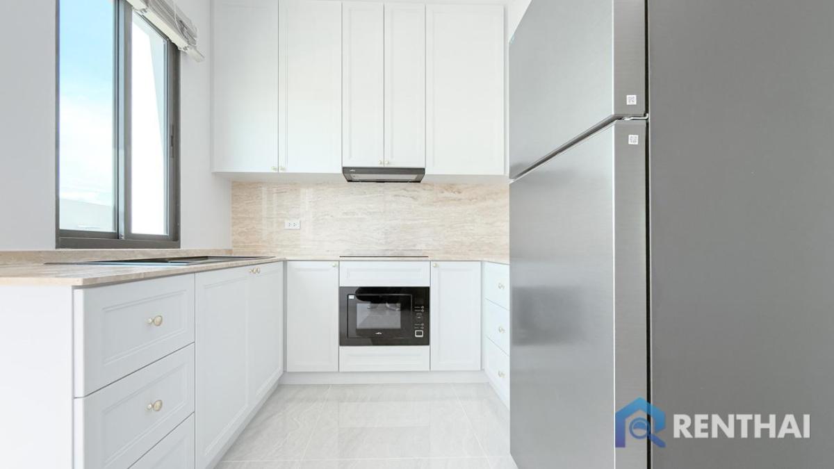 For SaleHousePattaya, Bangsaen, Chonburi : The Palm Grandio  Luxury Home in Pattaya