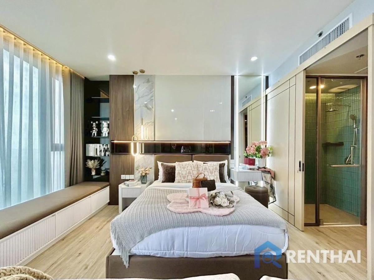 For SaleCondoPattaya, Bangsaen, Chonburi : Luxury 1bed Condo in Arom Wongamat, Pattaya: Premium Facilities for 14 Mb