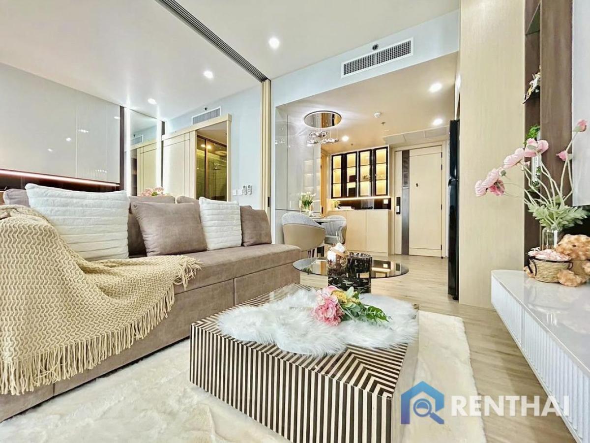 For SaleCondoPattaya, Bangsaen, Chonburi : Luxury 1bed Condo in Arom Wongamat, Pattaya: Premium Facilities for 14 Mb